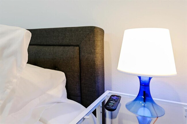 Building Photo - 4303 Chester St