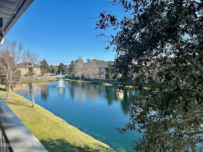 Building Photo - 9595 Amarante Cir