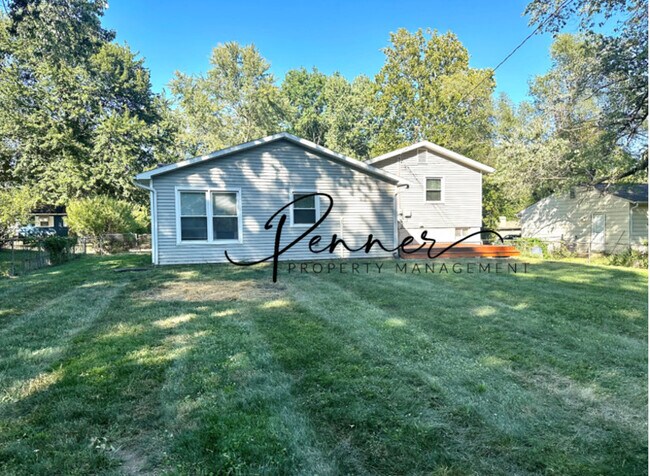 Building Photo - 513 NW Ward Ln