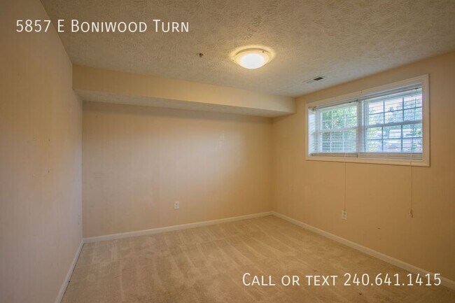 Building Photo - 5857 E Boniwood Turn