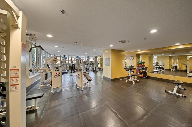 Building Photo - 680 Kettner Blvd