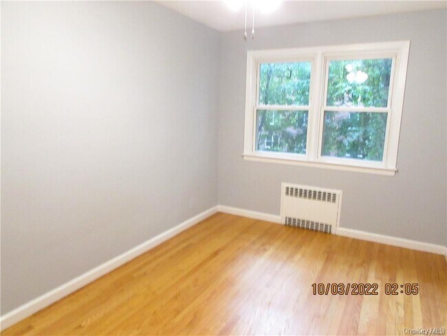 Building Photo - 82 Laurel Pl