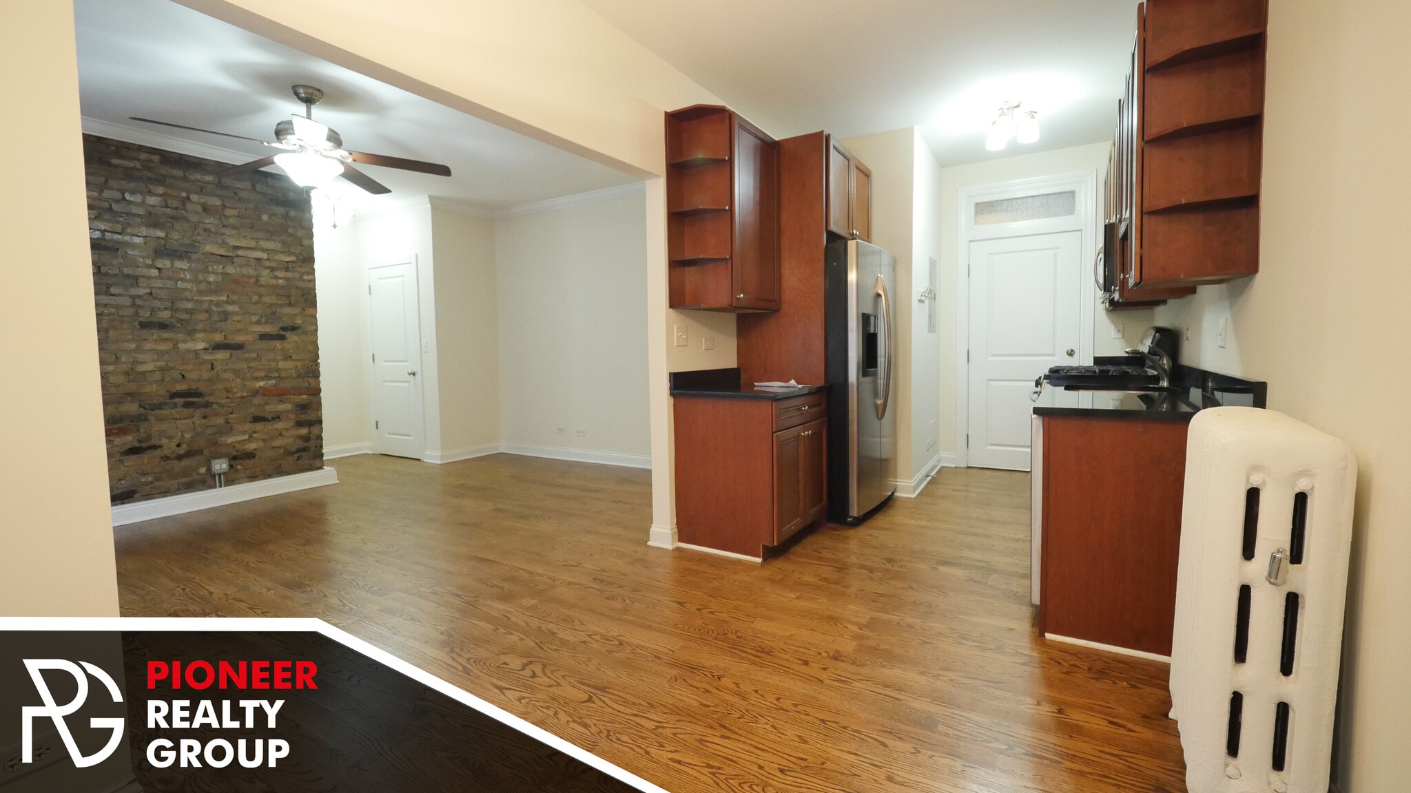 Building Photo - 736 W Addison St