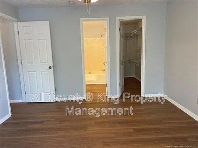 Building Photo - 1866 Tryon Dr