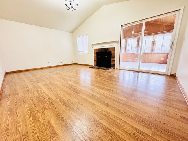 Building Photo - 1285 Haverhill Cir