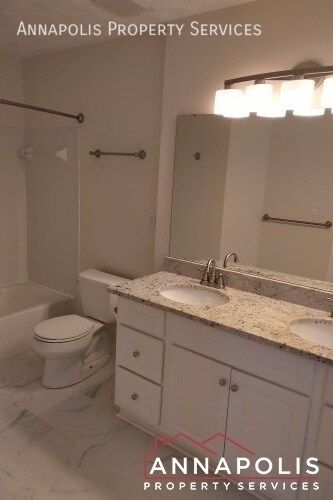 Building Photo - 709 Rock Elm Ct