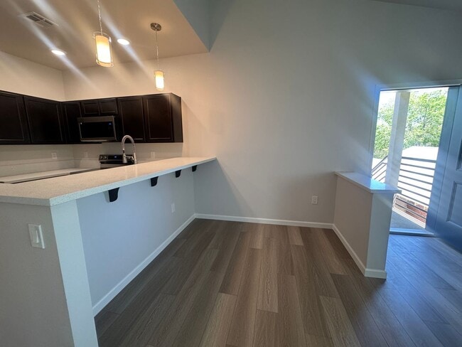 Building Photo - Brand New 1-Bedroom Unit for Rent – Central Reno