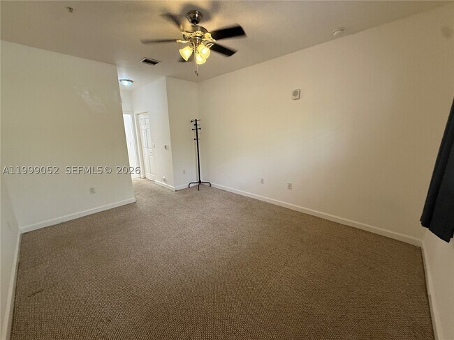 Building Photo - 290 NW 109th Ave