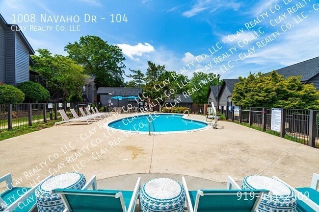 Building Photo - 1008 Navaho Dr