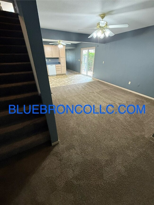 Building Photo - Remodeled 3-Bedroom Home in Lee’s Summit w...