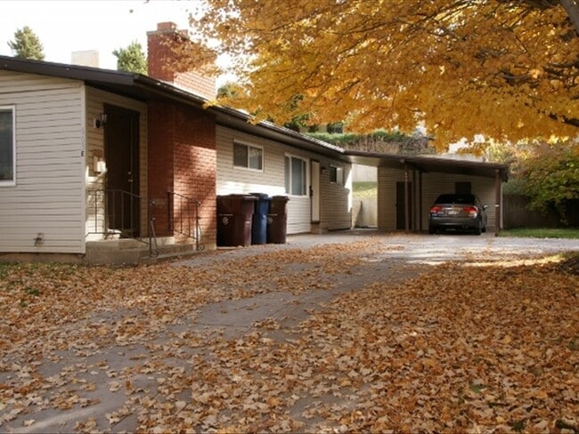 Building Photo - 653 E 4250 S