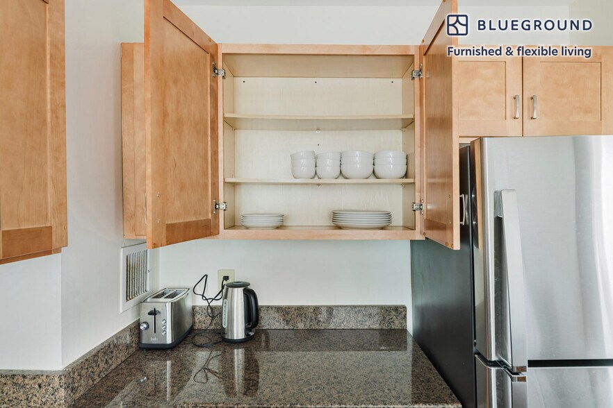 Building Photo - 150 Huntington Ave