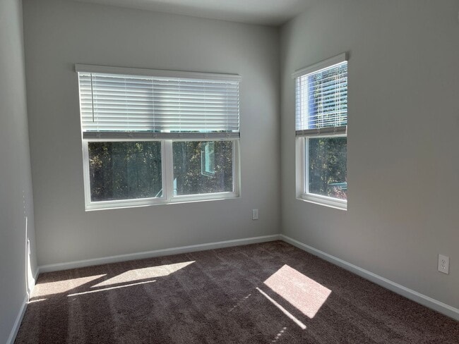 Building Photo - Brand New 3/3 Move In Ready Now!
