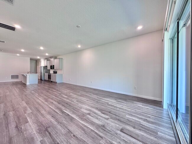 Building Photo - 2697 Kinsale Ln