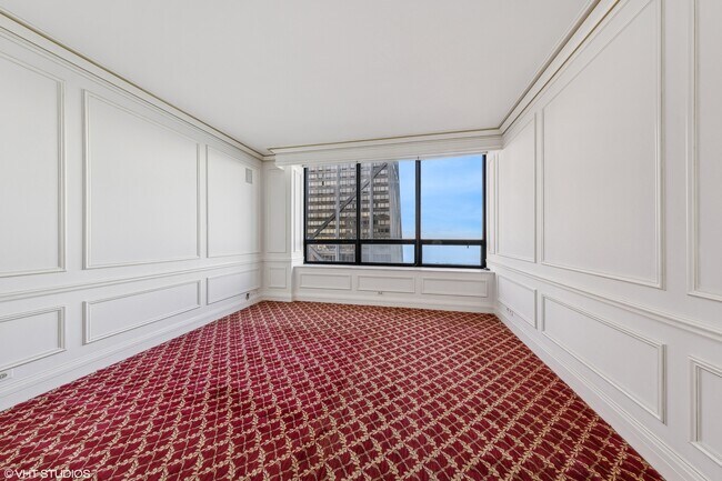 Building Photo - 180 E Pearson St