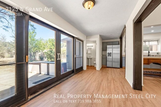 Building Photo - 2125 N Grand Ave