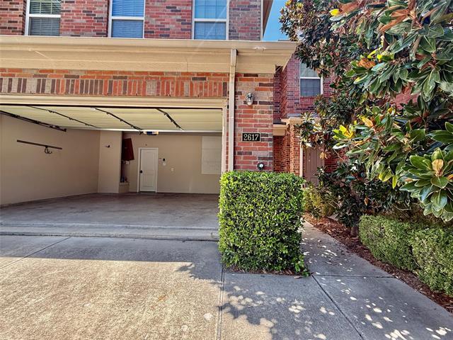 Building Photo - 2617 Jackson Dr