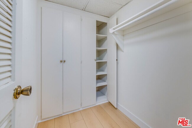 Building Photo - 1727 S Bentley Ave