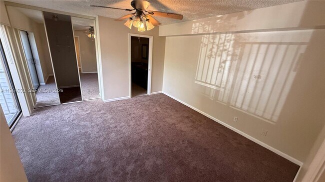 Building Photo - 709 NW 98th Cir