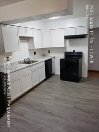 Building Photo - Beautiful 3 Bed / 1.5 Bath Lower