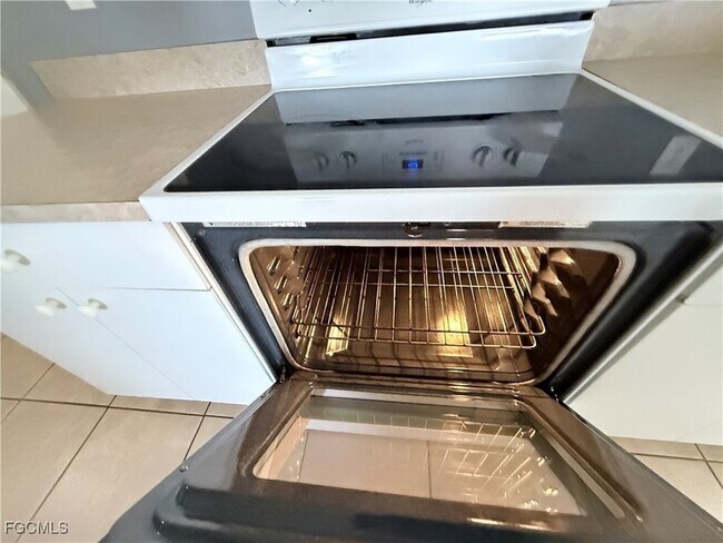 Building Photo - 3030 33rd St SW