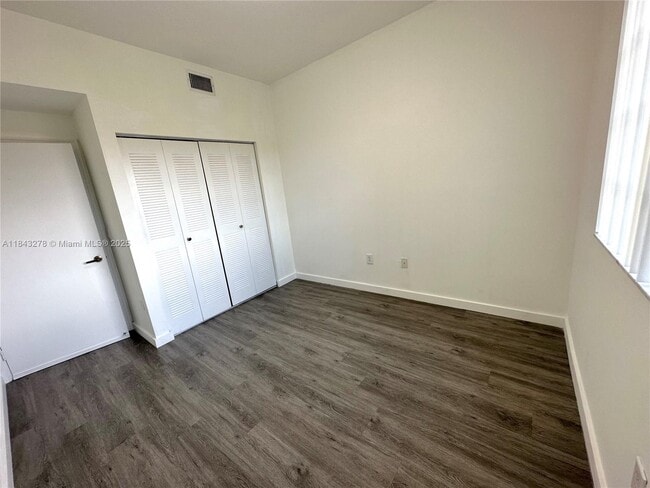 Building Photo - 7250 NW 114th Ave
