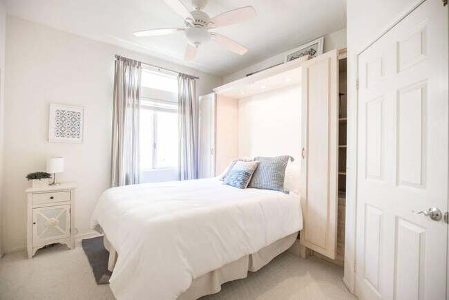Building Photo - 45540 Desert Fox Dr