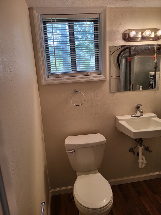 1st Floor half bathroom - 4674 Fishcreek Rd