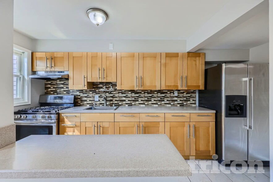 Building Photo - 7908 St Monica Dr