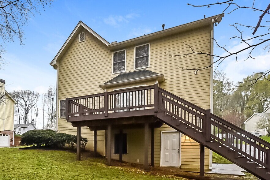 Building Photo - 2466 Zachary Woods Dr NW