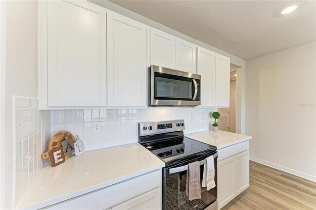 Building Photo - 18143 Wheathouse Pl