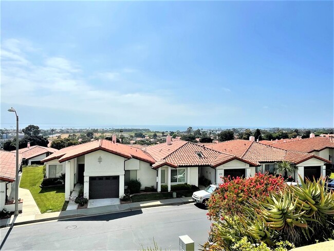 Building Photo - Come home to forever Ocean Views and Endle...