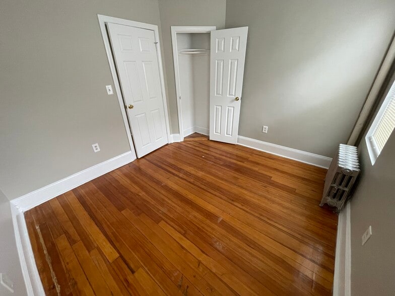 Building Photo - 46 Wildwood St