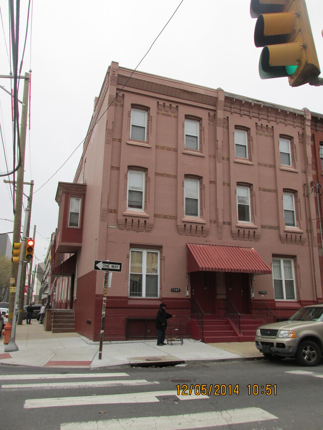 Building Photo - 1747 N 16th St