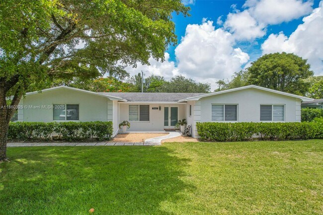 Primary Photo - 17460 SW 85th Ave