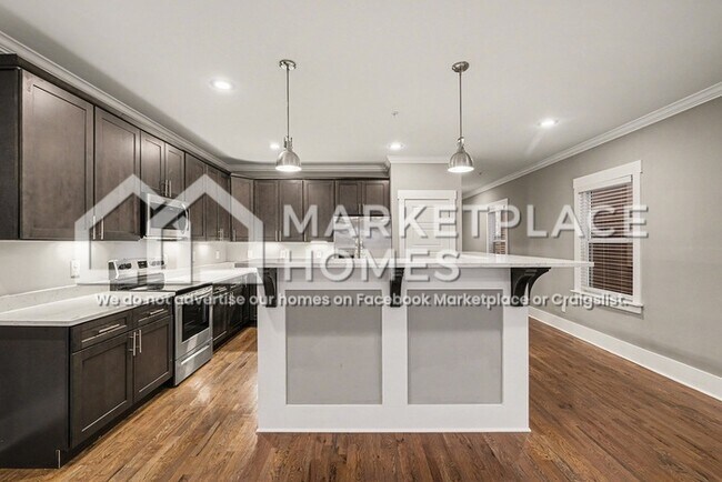 Building Photo - 122 Valley View St