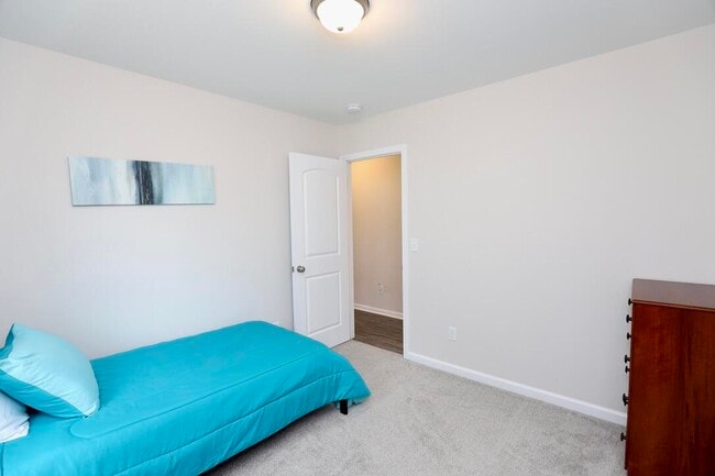 Building Photo - 4415 Patriot Pkwy