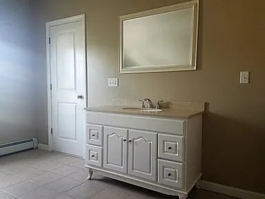 Building Photo - 17 Dunlap St