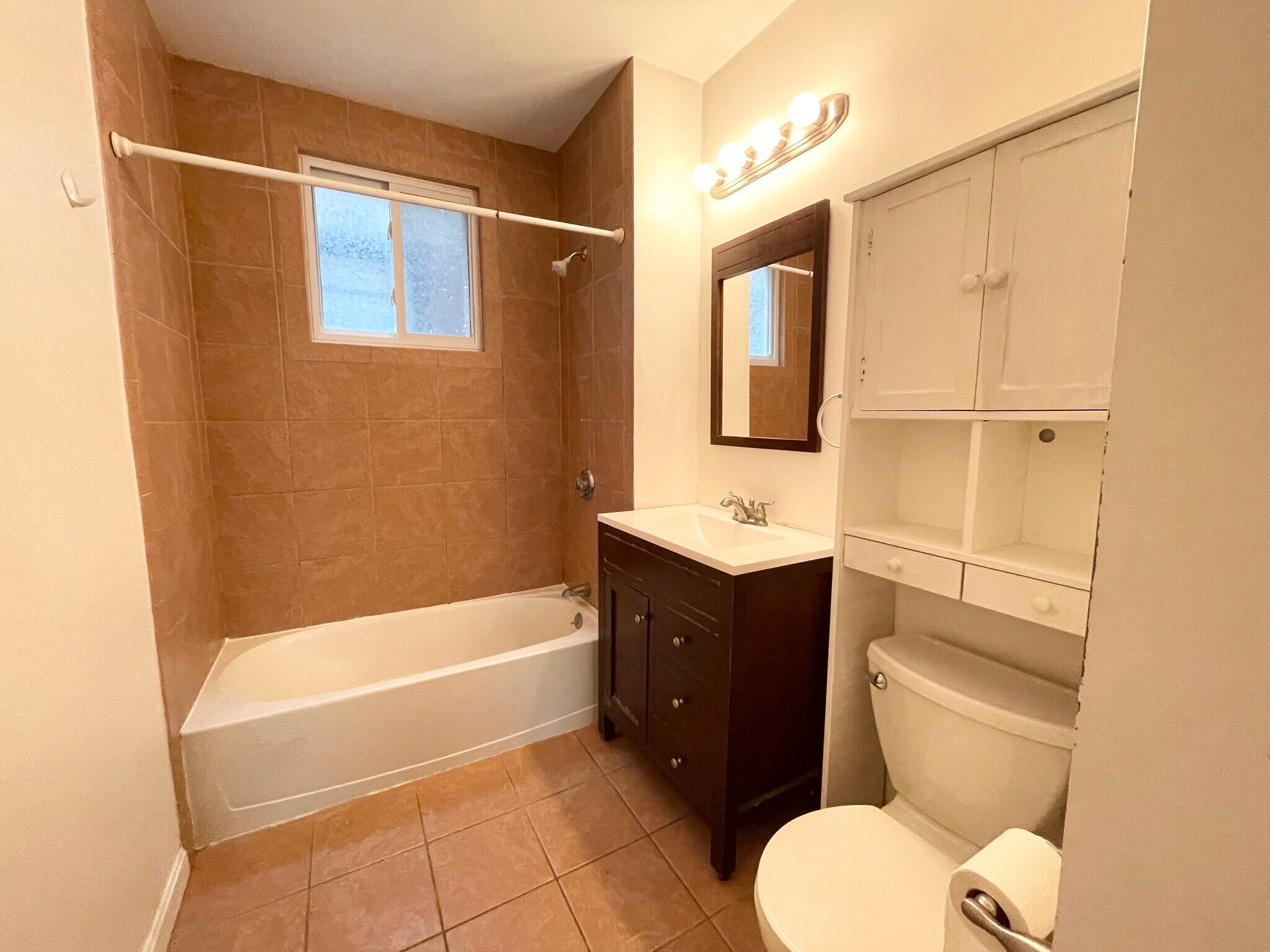 Building Photo - 52 Delle Ave