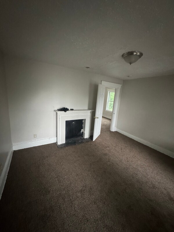 Building Photo - 1427 E 51st St