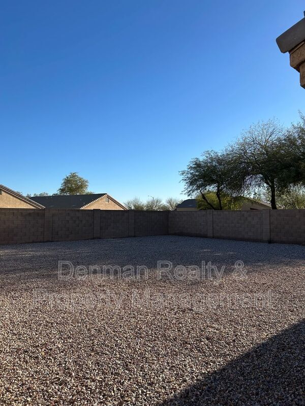 Building Photo - 1872 St David Ct