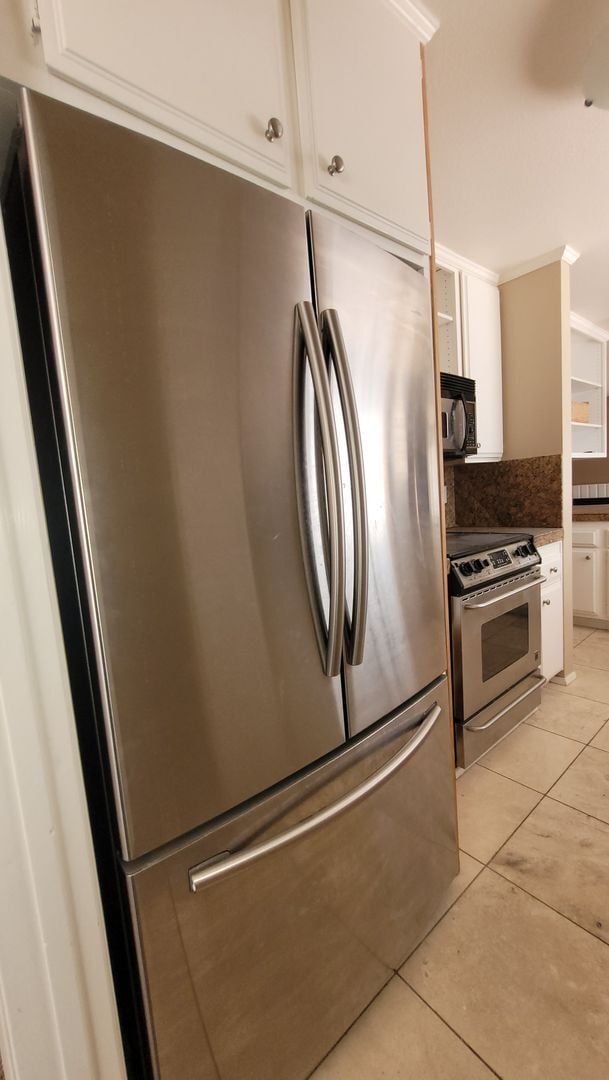 Building Photo - Spacious Home In A Great Location