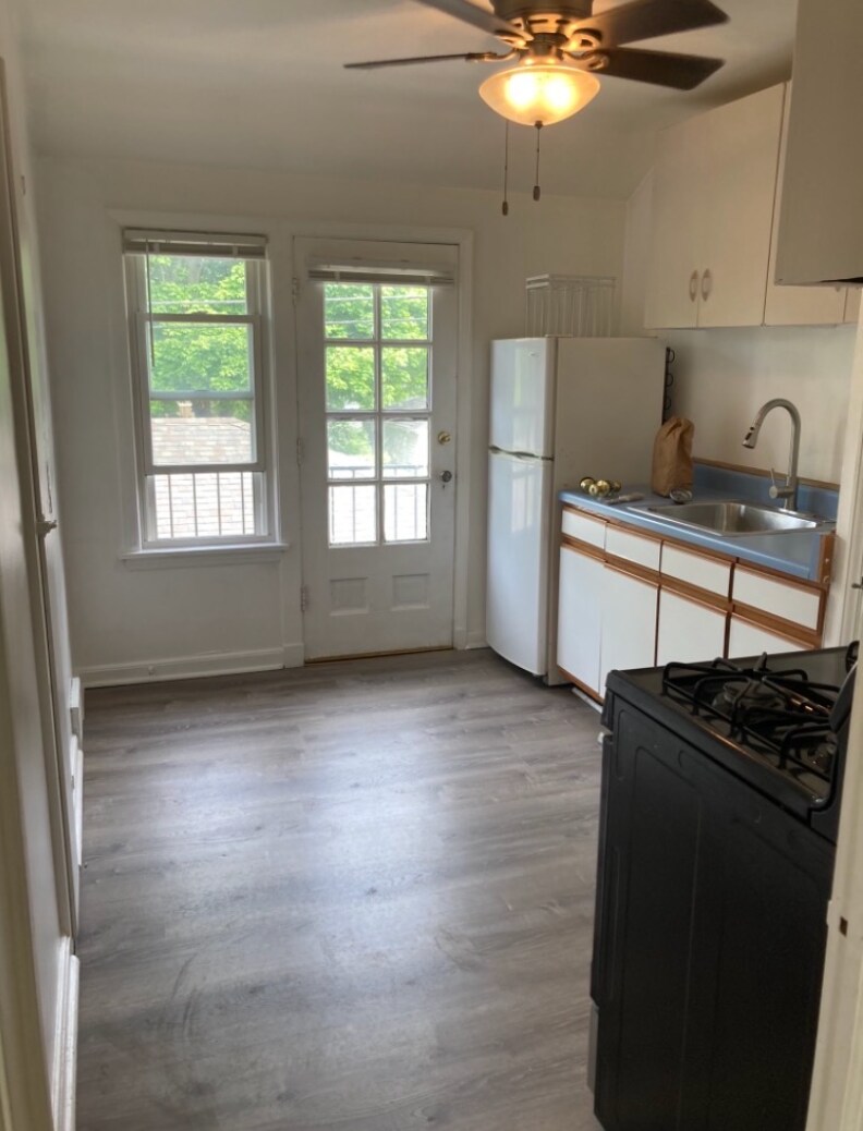 Building Photo - 4874 N Port Washington Rd