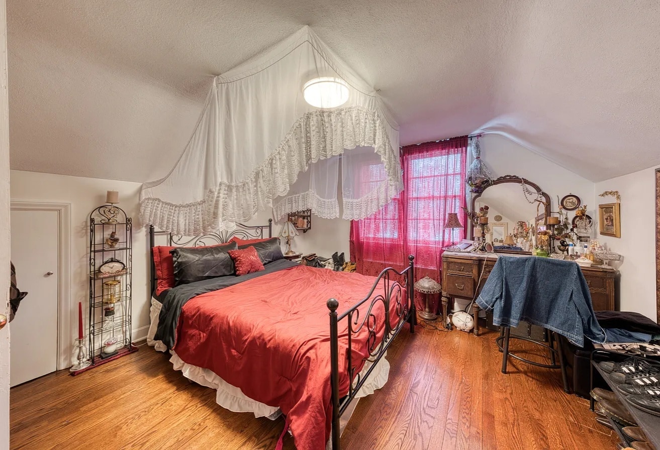 Building Photo - 291 Mansfield Ave