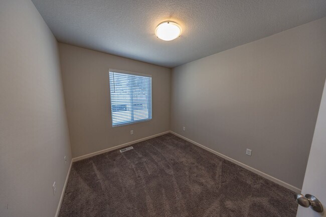 Building Photo - 4255 S Waters Edge Wy