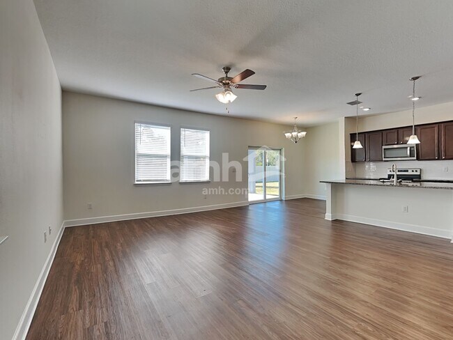 Building Photo - 905 Walden Pond Dr