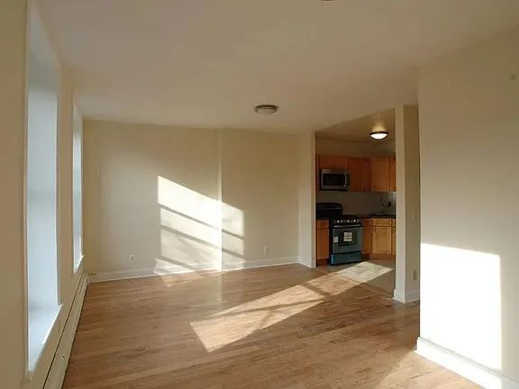 Building Photo - "Charming 1-Bedroom Oasis in the Heart of Brooklyn – Your Perfect Urban Retreat!"