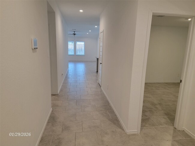 Building Photo - 1127 Lipizzan Ln