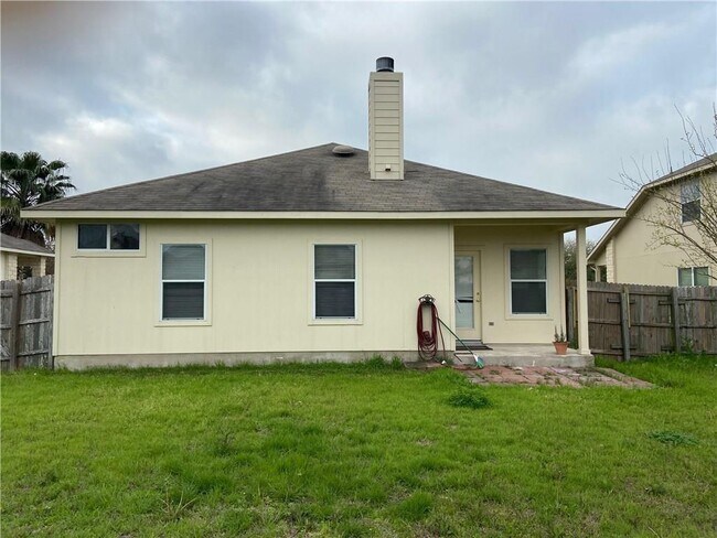 Building Photo - 112 Brown St