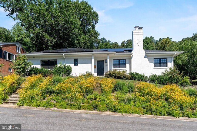 Building Photo - 4628 Blagden Terrace NW